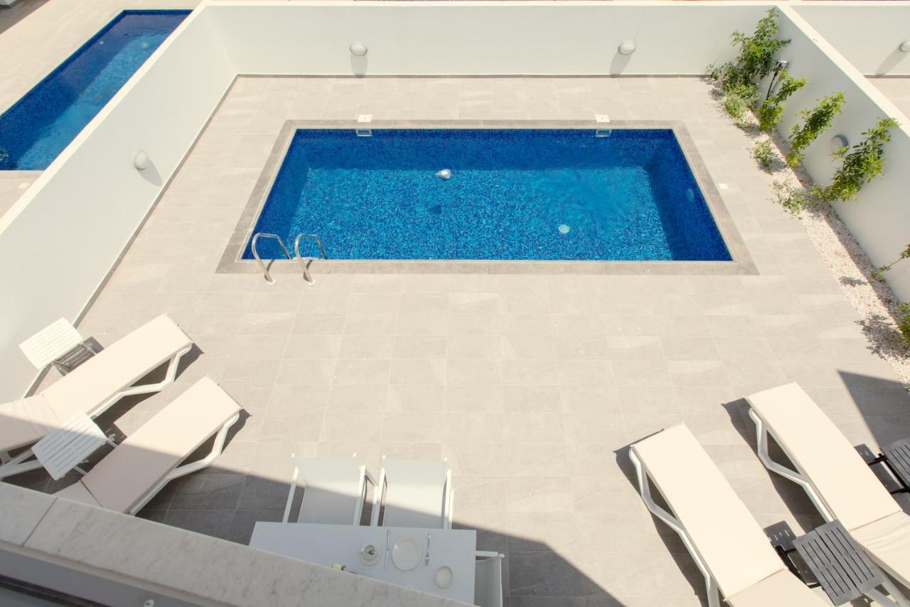 Palm Tree Villas Livadhia Ngoại thất bức ảnh