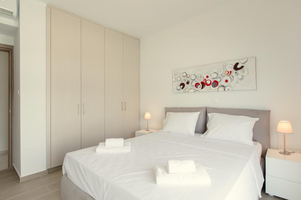 Palm Tree Villas Livadhia Ngoại thất bức ảnh