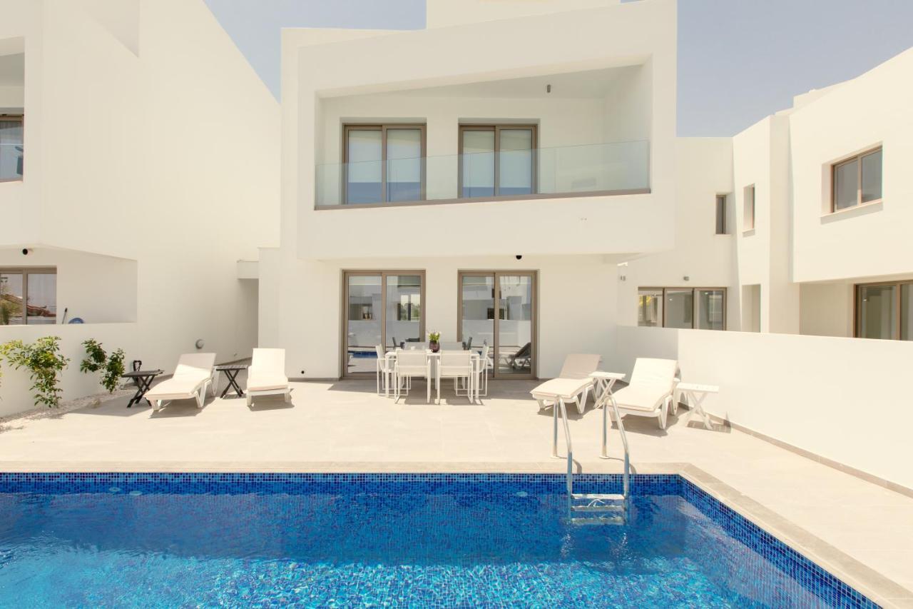 Palm Tree Villas Livadhia Ngoại thất bức ảnh