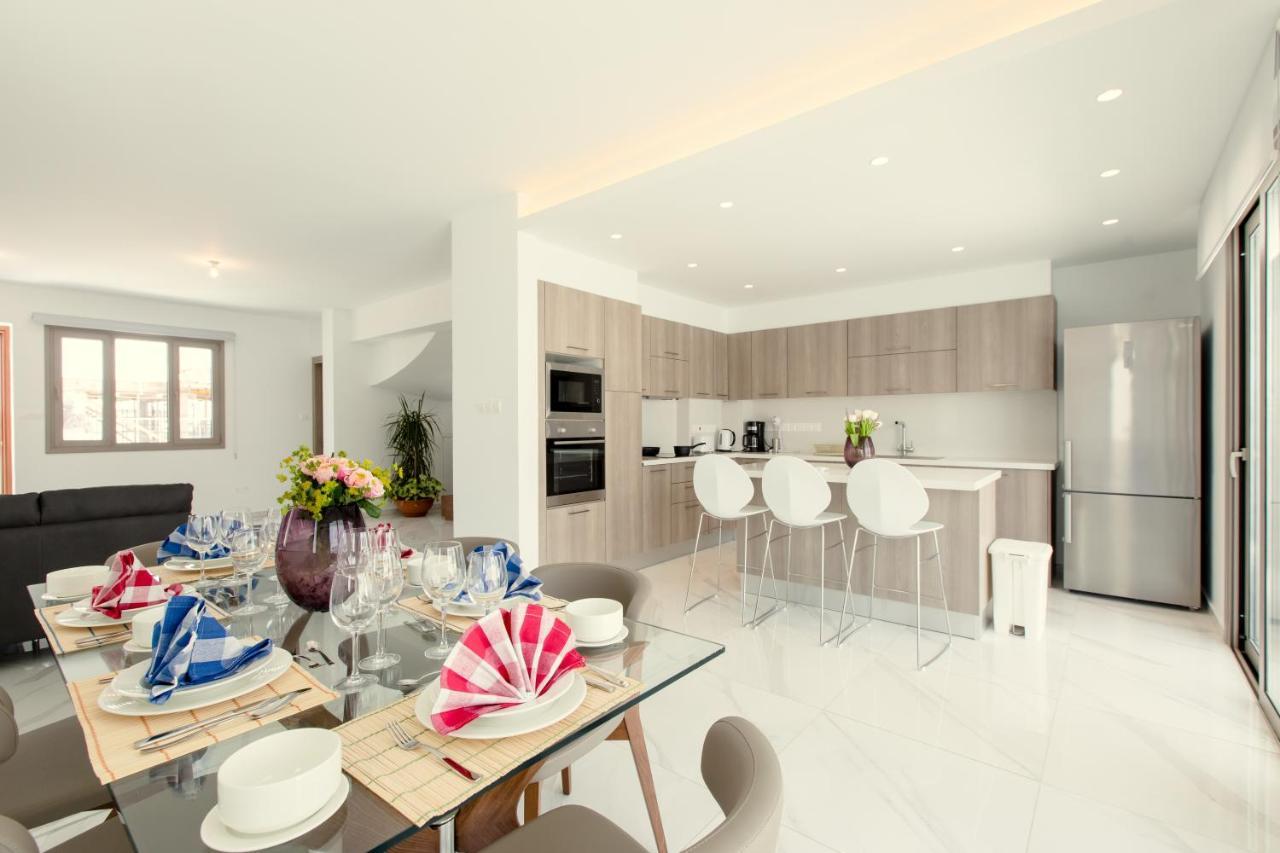 Palm Tree Villas Livadhia Ngoại thất bức ảnh