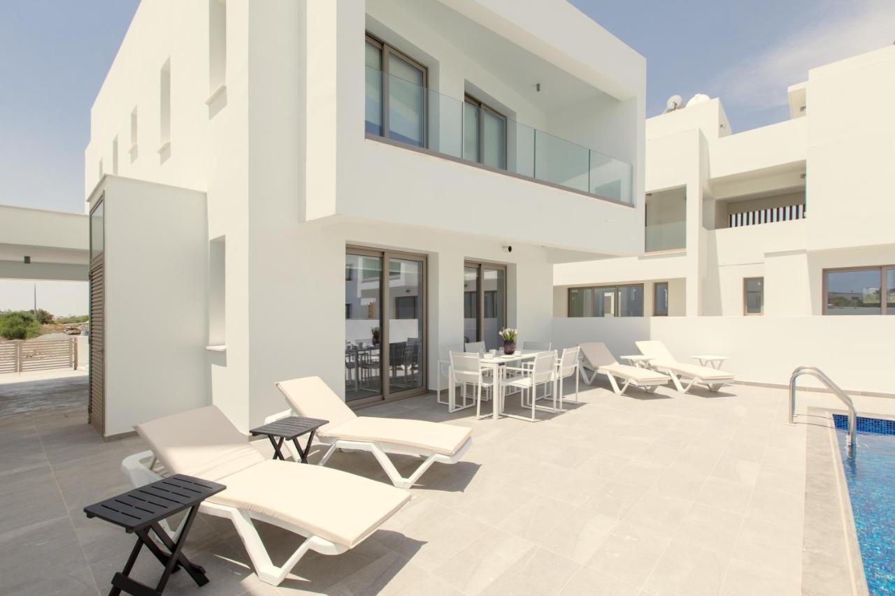 Palm Tree Villas Livadhia Ngoại thất bức ảnh
